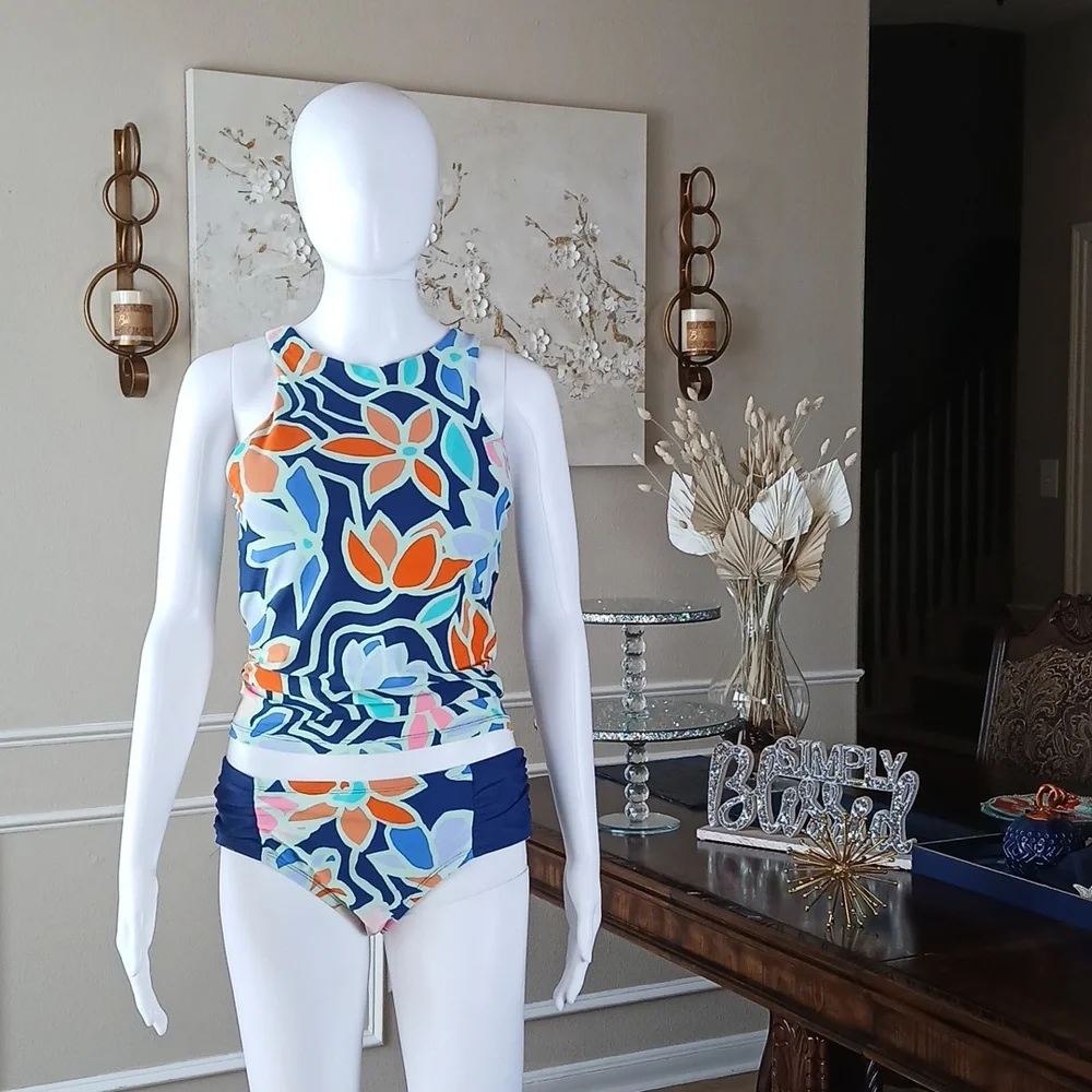 Women's Skechers Floral Patterned 2 Pc Tankini Set Swimwear. Size M - Picture 7 of 17